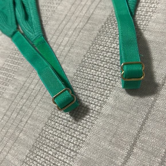 BOOTAY BAG | Women’s Emerald Green Lounging Bralette Size Medium - Picture 5 of 5